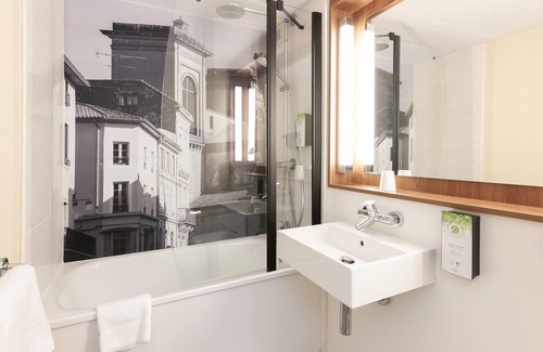 Epone Hôtel | Campanile Epone