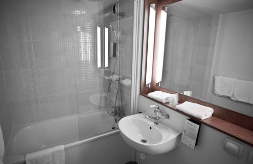 Plaisir Hôtel | Campanile Plaisir