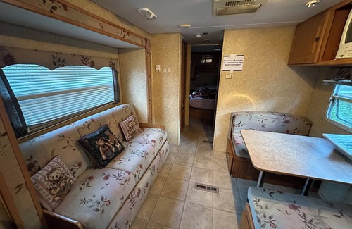 Port Henry Maison | Camper On a Budget- Lake Champlain