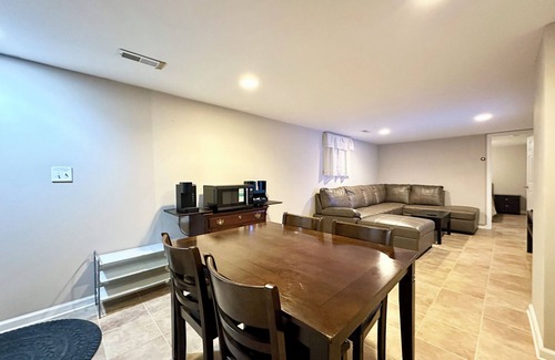 New Castle Maison | Campi's Whole House