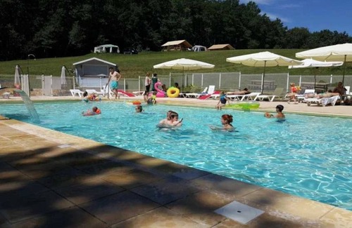 St-Sulpice-de-Mareuil Maison | Camping 3 étoiles - Parc aquatique - ccbbaia