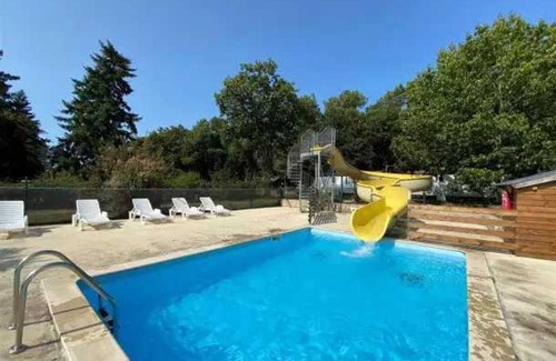 Guemene-Penfao Maison | Camping 3 étoiles - Piscine - eebebg
