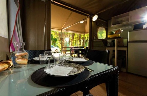 Montolieu Maison | Camping 3 étoiles - ccaffeb
