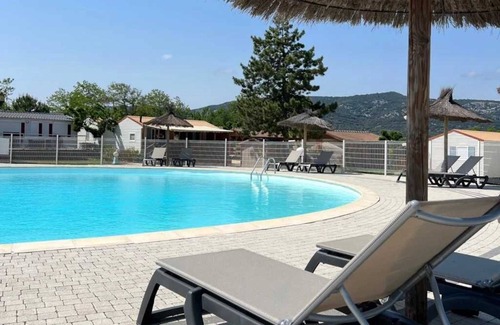Saint-Remeze Maison | Camping 3 étoiles - Piscine - ccaidea