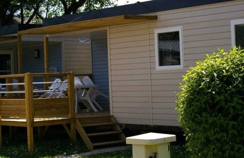 Vaux-le-Penil Maison | Camping 3 étoiles - Piscine - eecdcg