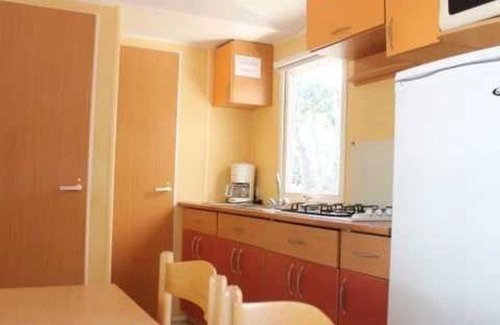Fabrezan Maison | Camping 3 étoiles - Piscine - ccb0ffg