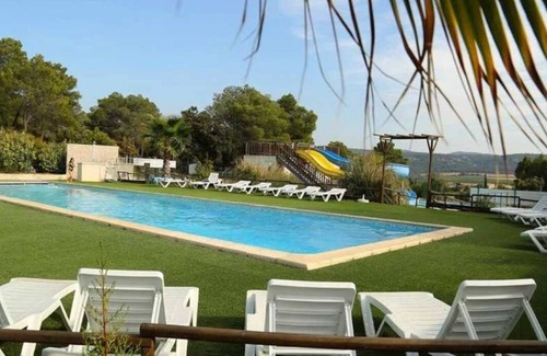 Fabrezan Maison | Camping 3 étoiles - Piscine - ccb0ffg