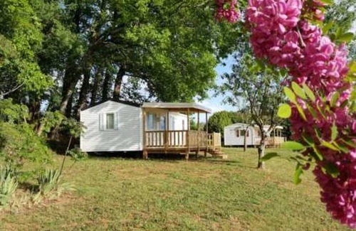 Soturac Maison | Camping 3 étoiles - Piscine - eehcdg