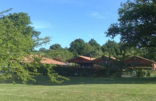 Pressignac Maison | Camping 4 étoiles - Piscine - ccbbhch