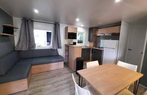 Secondigny Maison | Camping 4 étoiles - Piscine - ccbahgh