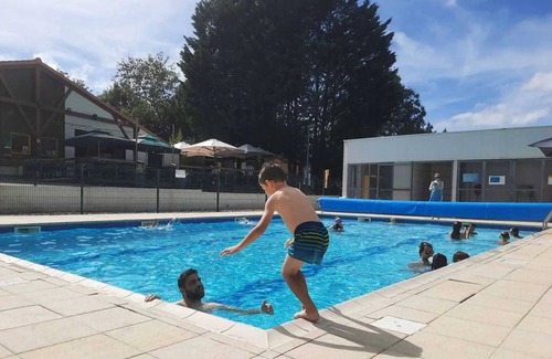 Secondigny Maison | Camping 4 étoiles - Piscine - ccbahhe