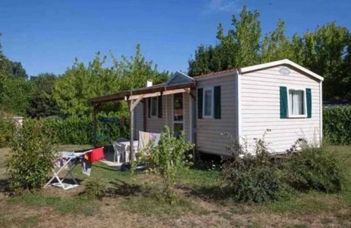 Carennac Maison | Camping 4 étoiles - Piscine - eebigg