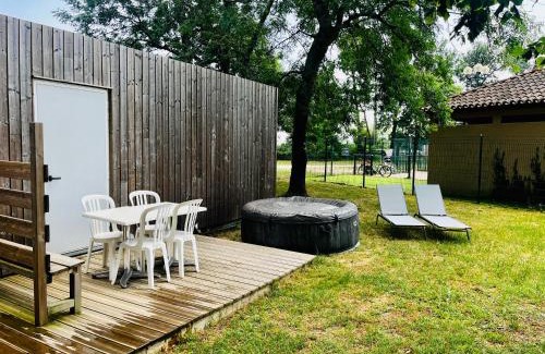 Villematier Autre | Camping de Bernadou - Le Lodge