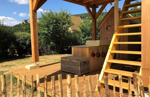 Ornans Maison | Cabane sur pilotis Le Grenier Philibert 1 pièce 4 personnes