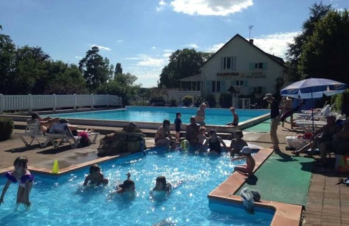 Saint-Honore-les-Bains Maison | Camping 3 étoiles - Piscine - ccbbhgb
