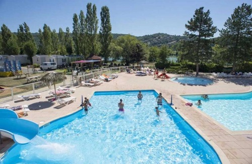 Condrieu Maison | Camping 3 étoiles - Parc aquatique - eeaiga