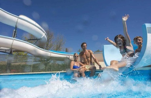 Condrieu Maison | Camping 3 étoiles - Parc aquatique - eeaiga