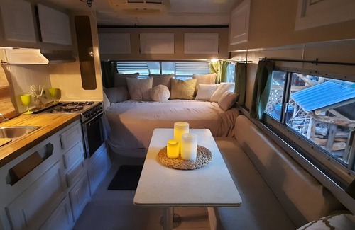 Celista Location De VR | Camping/Glamping in the Shuswap- Private .25 acre minutes from the lake.