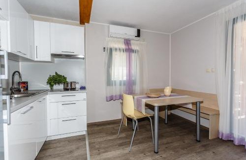 Brzac Station Balnéaire | Camping Glavotok