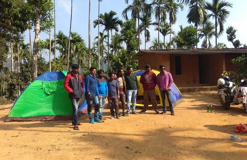 Meppadi Location De VR | Camping à WAYANAd lors d'une escapade tropicale
