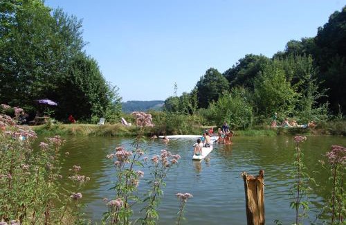 Larochemillay Autre | Camping La Fôret du Morvan Vintage caravan
