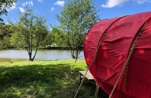 Saint-Leger-de-Fougeret Maison | Camping LA FOUGERAIE *** - Cocoon Pond 2 people