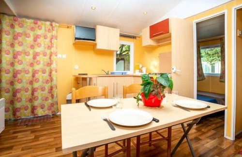 Nefiach Maison | Camping La Garenne*** - Mobil-home Premium 4 pièces 6/8 personnes