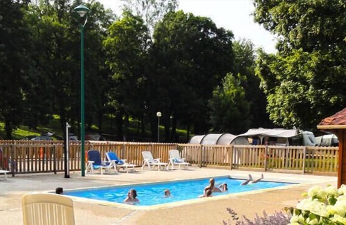 Louvemont Maison | Camping le Buisson **** - Tente Luxe Lodge Safari Premium 3 pièces 4/5 personnes