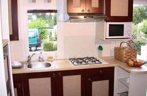 Canet-de-Salars Maison | Camping Le Caussanel* - Classic Space 32m² - Outdoor terrace - air conditioning - TV for 6 people