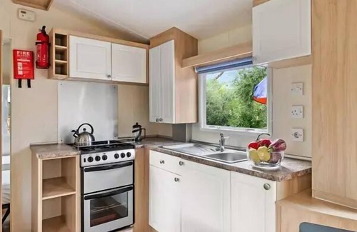 Guerard Maison | Camping Le Chêne Gris* - Classic 3-room mobile home for 4/6 people with air conditioning