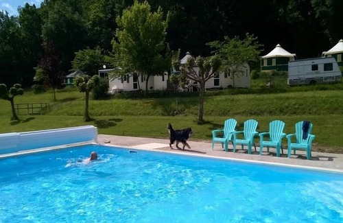Beauville Maison | Camping Les 2 Lacs *** - Bungalow Toile Lagoon 3 Rooms 4 People