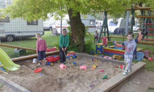 Vrane nad Vltavou Station Balnéaire | Camping Matyáš