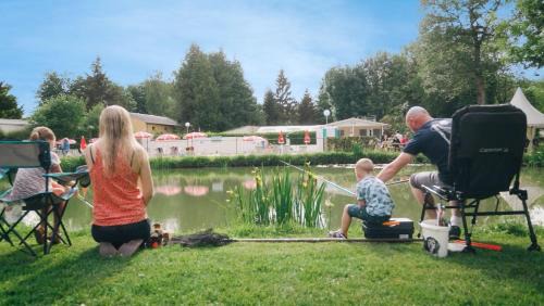 Touquin Station Balnéaire | Camping Touquin - 30min Disneyland