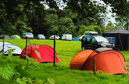 Motreff Location De VR | Camping 5 min de Carhaix. Vieilles Charrues. ptt dej navette et piscine inclus