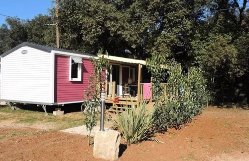 Boisseron Maison | Mobil-home Confort + LIFE PMR 32m²+TV incluse (2 chambres) - terrasse couverte - Clim 4 personnes