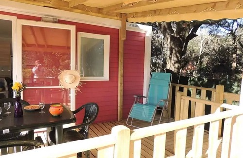 Boisseron Maison | Mobil-home Confort + LIFE PMR 32m²+TV incluse (2 chambres) - terrasse couverte - Clim 4 personnes