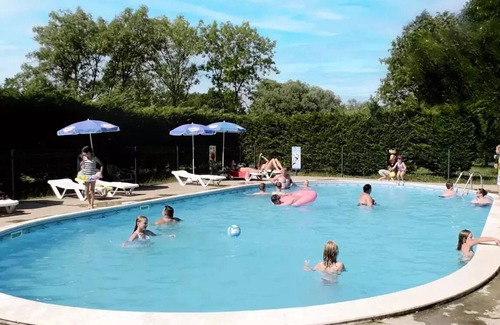 Montbarrey Maison | Tente Freelodge Standard 40m² (2 chambres) - sans salle de bain - WC privatif 5 personnes