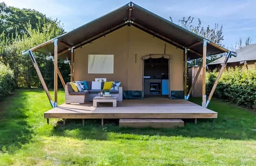 Puyravault Location De VR | Campsite Le Merval * - 3-room safari tent for 4 people Without sanitary facilities
