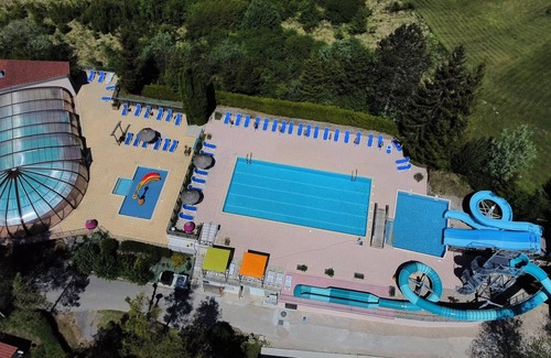 Patornay Chalet De Ski | Cabane du Jura 35 m² - climatisé 5 personnes