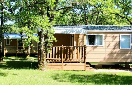 Rocamadour Maison | Camping Les Cigales*** - Cottage Family Premium 2 chambres 4/6 personnes Climatisé