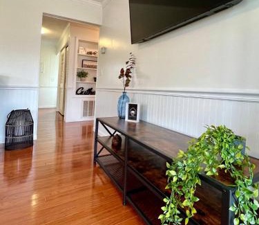 Marion Maison | Campus Cottage