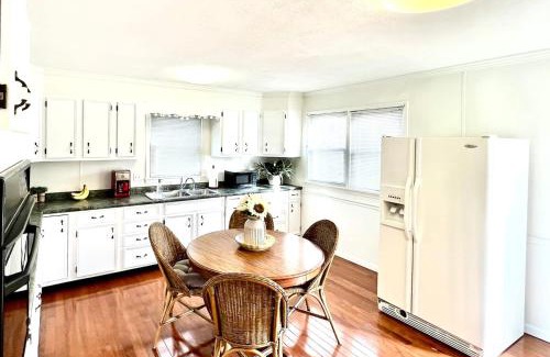 Marion Maison | Campus Cottage