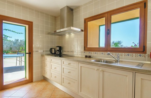 S Horta Maison | Can Marines des cami des carro by Interhome
