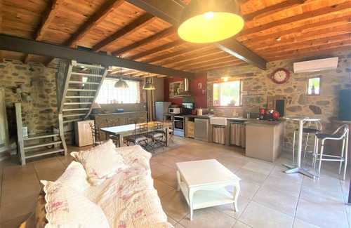 Eus Maison | CAN MASSOT - GITE AVEC PISCINE POUR 6 PERSONNES