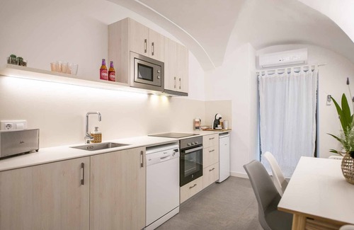 Banyoles Appartement | CAN Planeses - Apartamento de Lujo en el Pla de L'estany