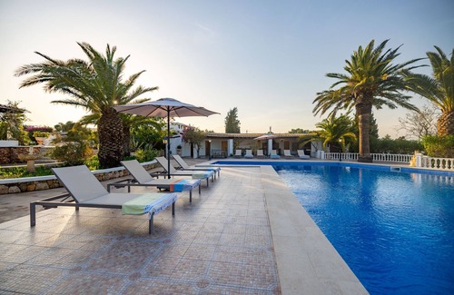 San Antonio Bay Villa | CAN RAVI