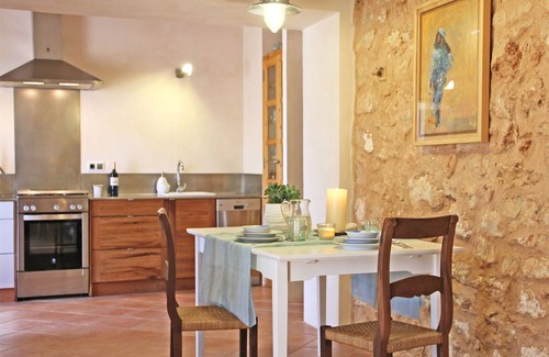Majorca Maison | Romantique, petite finca dans la campagne avec piscine et terrasses dans un endroit isolé