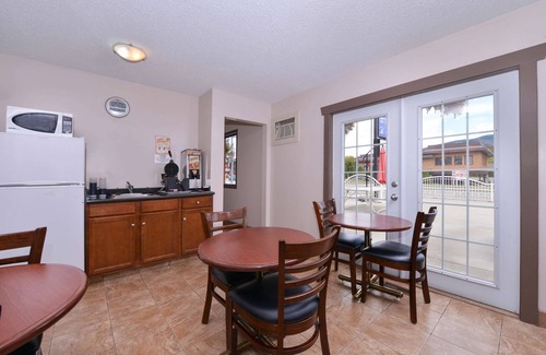 Vernon Hôtel | Canadas Best Value Inn & Suites Vernon