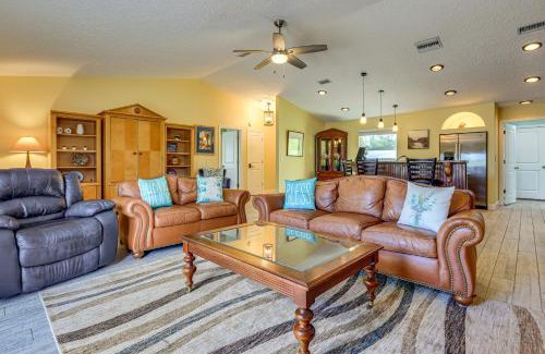 Isle of Palms Maison | Canal-Front Retreat 4 Mi to Jacksonville Beach!