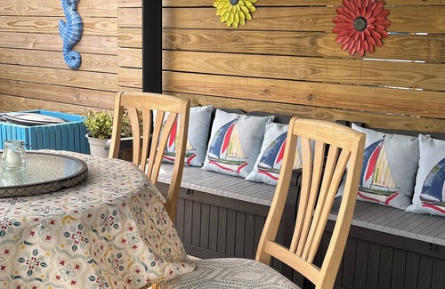 Ortley Beach Maison | Canal house in excellent location. Perfect for water lovers.